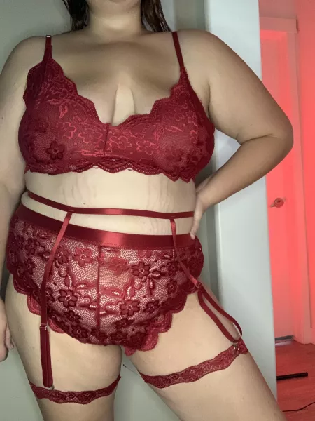 Hubby’s asleep, but I’m feeling too hot and bothered to rest 🥵 by clo69b