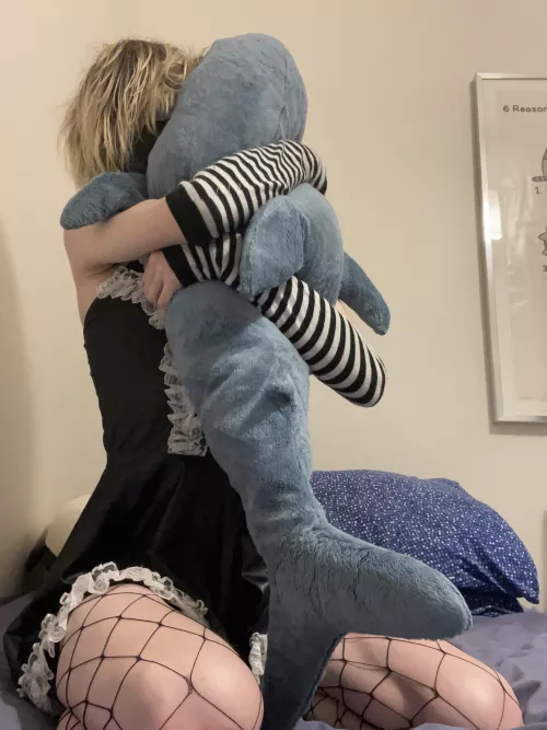 Hug so strong I’ll break your back by AIushy