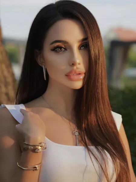 Huge by round_plastic