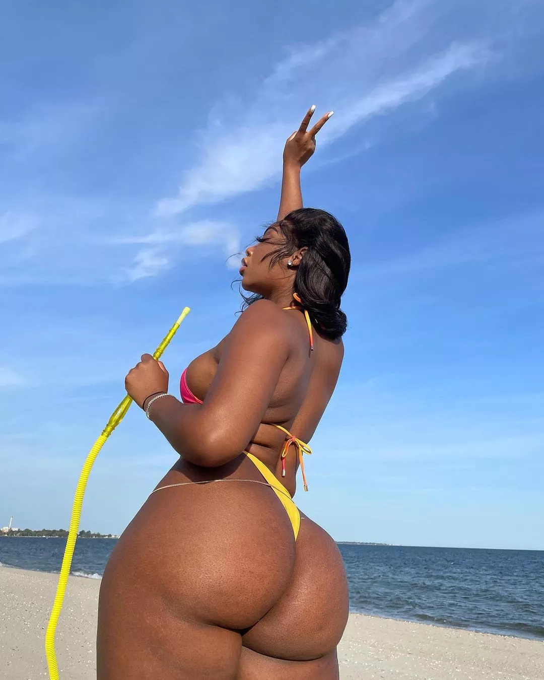 Huge ass posted by Memama100do