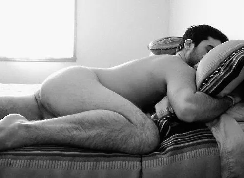 Hugging the pillow posted by menareamazing