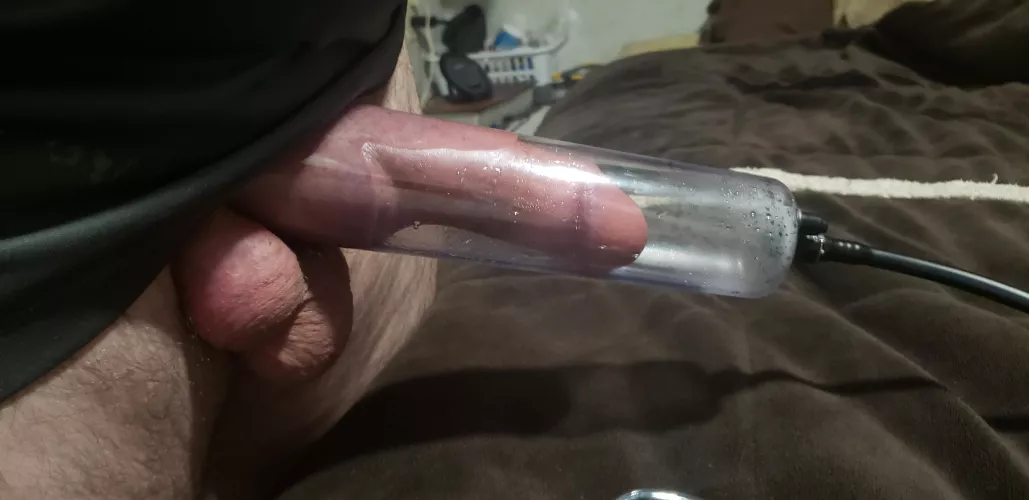 Humpday pump by gilfkindofman