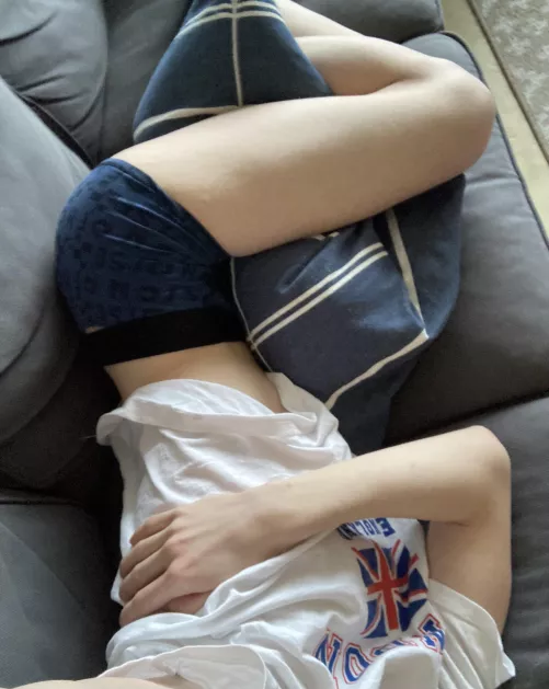 Humping a pillow i guess 🥵 by daviepeaks