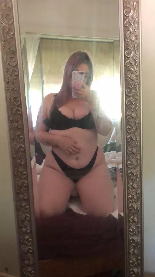 Hungry daddy? 🖤 by Maple-Syrupppxo