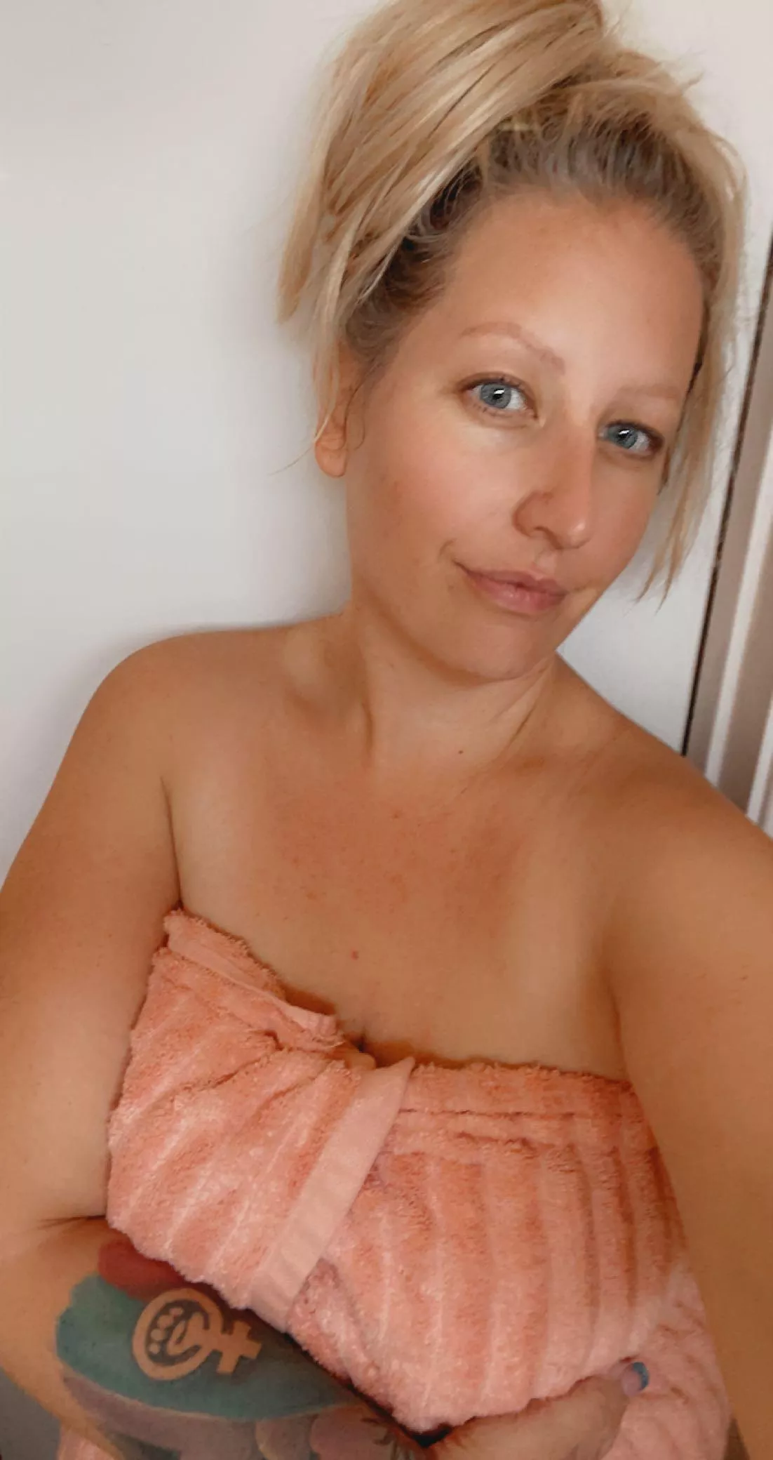 I always procrastinate getting in the shower. OC posted by [deleted]