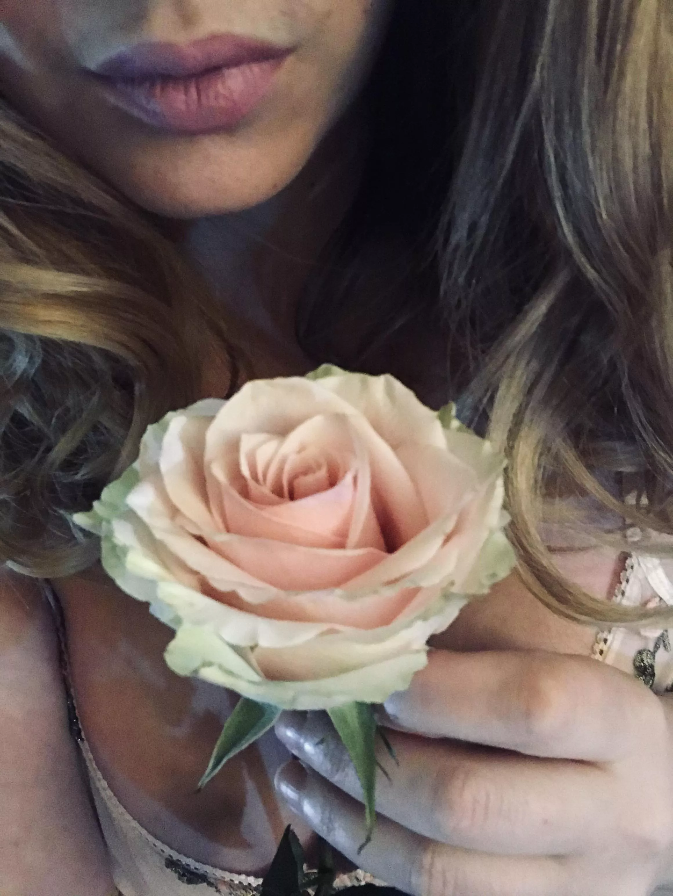 I always stop to smell the flowers 🌺 posted by sassy_minx