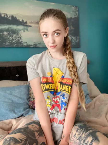 I always wanted to be Kimberly the pink ranger 😅 [F] by highlandbunny