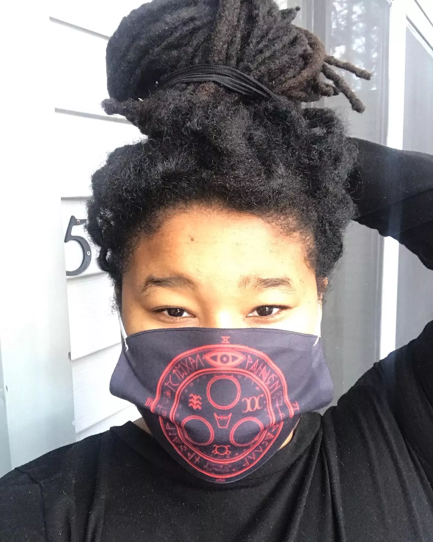 I am a 25 year old woman in Farmington, CT and I wanted to have a guy over so that I could rim him. I love big white asses and I also like them gassy. I just wanted to eat one before I go away tomorrow. posted by GuiltyTrade6353