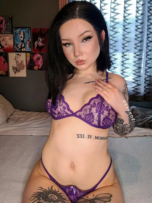 I am always wet.. by evekozi