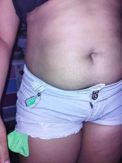 I am hungry my kik is Jenniferbroms by reddijennibroms