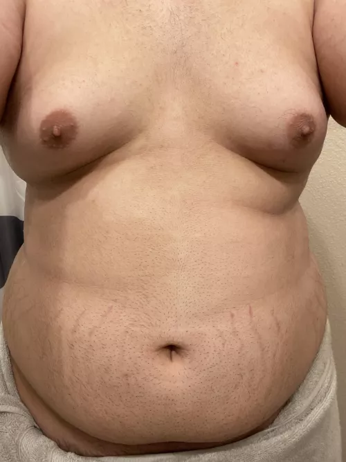 I am looking for a feeder if anyone is interested (l also shaved) by sucrolose