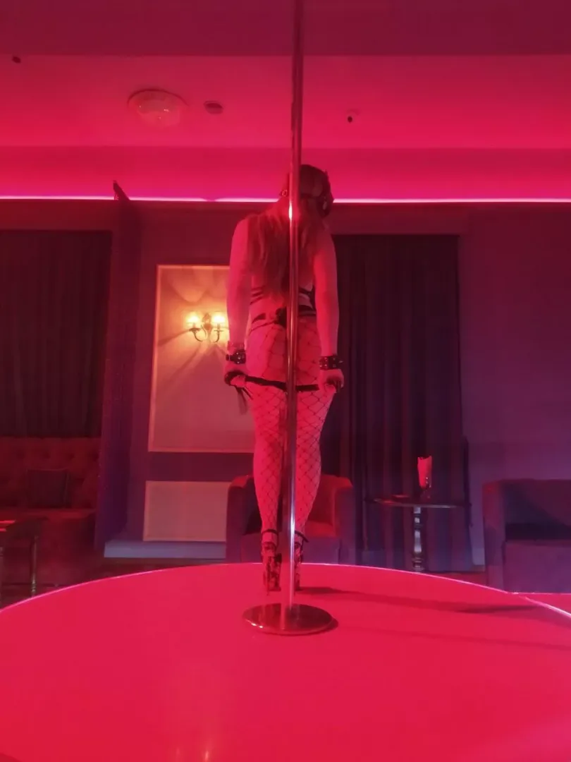 i am ready to be your personal slut posted by xxeniaks01