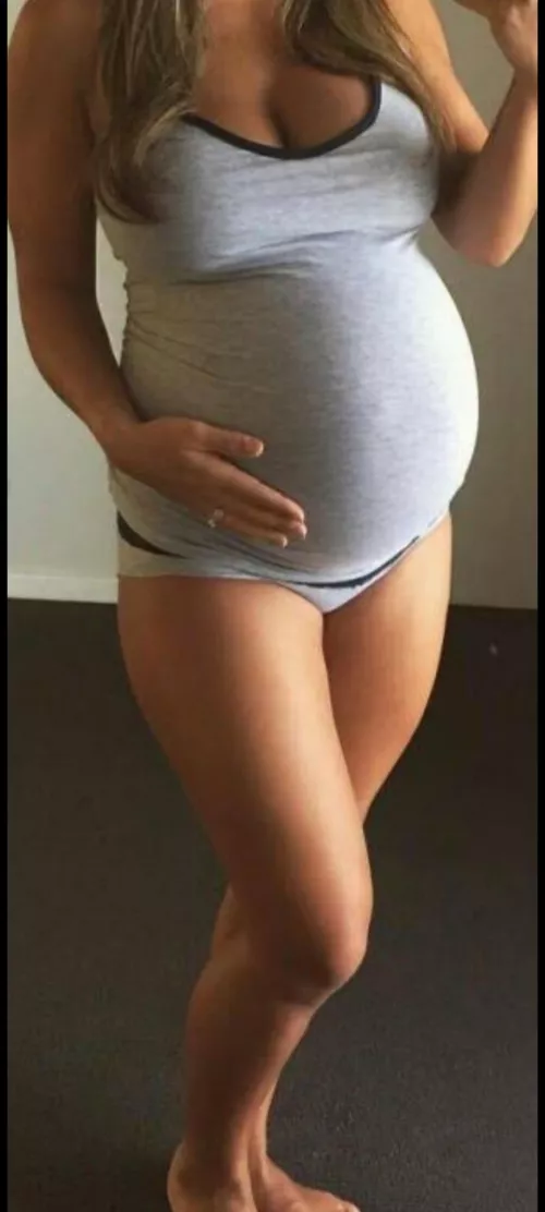 I am so nervous to post my naked pregnant body on here react if u think i should do this 💕 by hotwifeXAsian