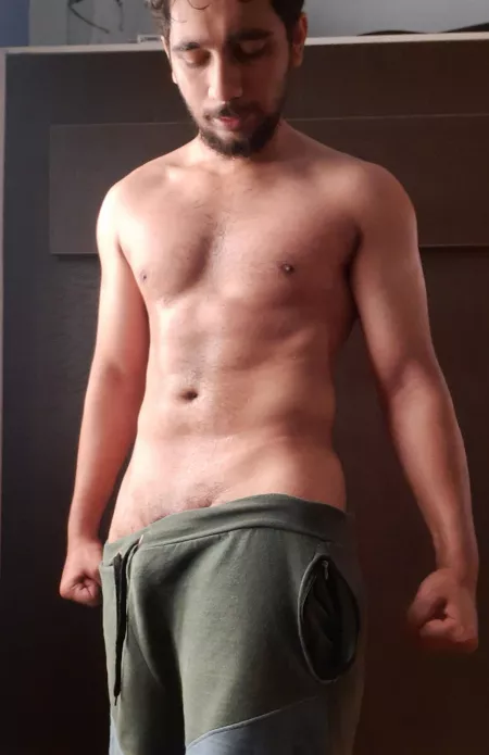 I am sweating, someone help me clean by DarkNET124