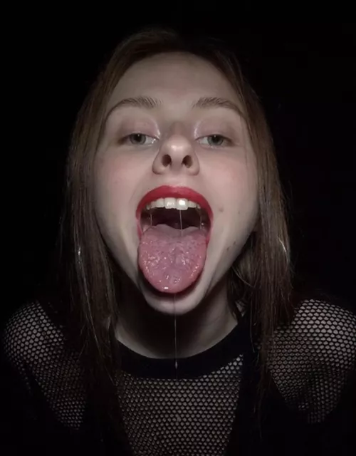 I am the best, my tongue is the best by imacutecreature_