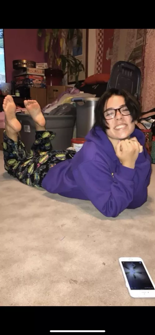 I asked my friend to kick her feet up, didn’t think she actually would but🔥😍 by Adorable_Site_3030