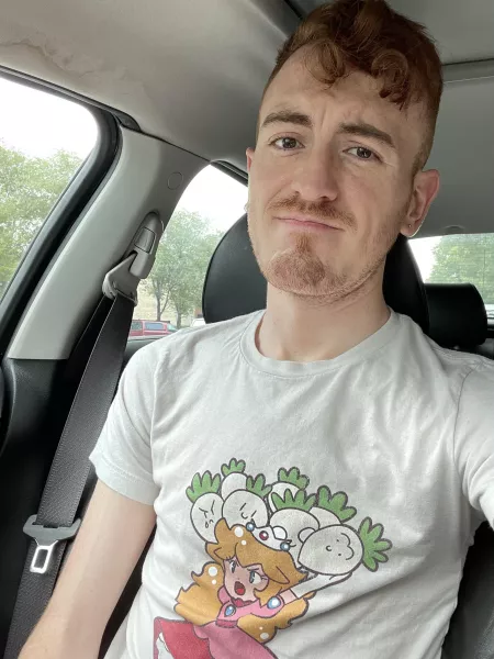 I attempted to explain this shirt to a customer who knew nothing about video games😐😅 by bvalll