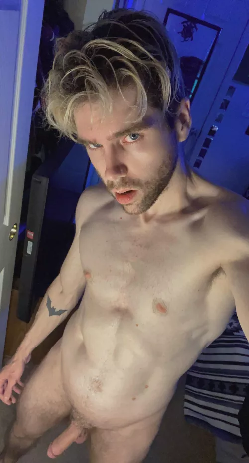 I basically never wear clothes when I smoke by gothamranger