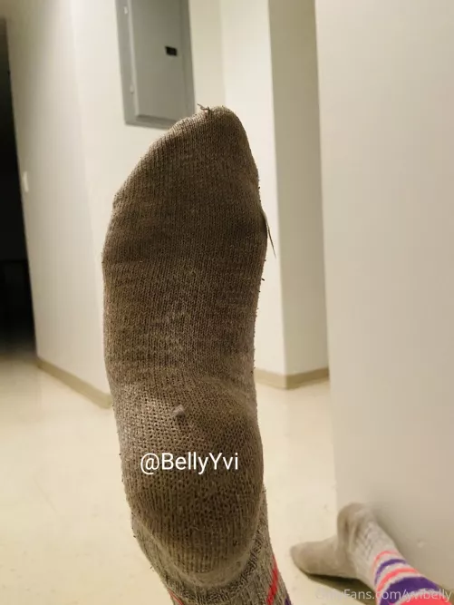 I bet you wanna taste them 😉😏 follow my onlyfans sock slave ❤️ by BellyYvi