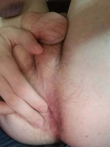 I bet you want to watch me finger this hole. by Sneakysnek12345