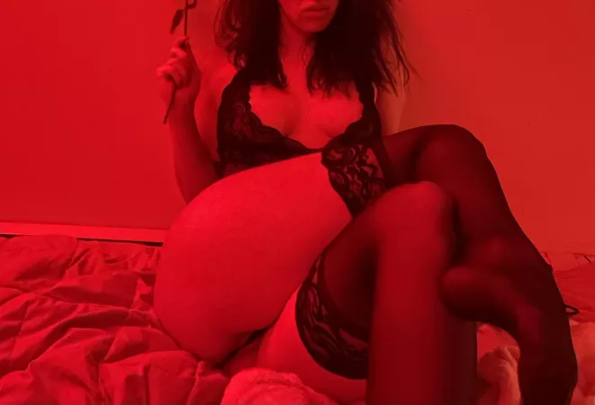 I bet you zoomed in on my little pussy by [deleted]