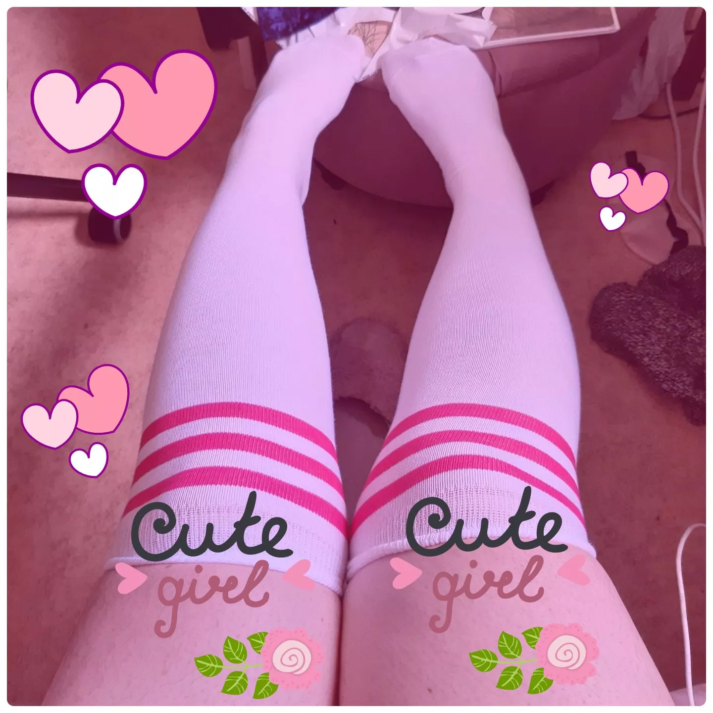 🐻 I bought a pair of super cute over-the-knee socks the other day.. 😍💖🧦So happy! posted by DoktorVinter