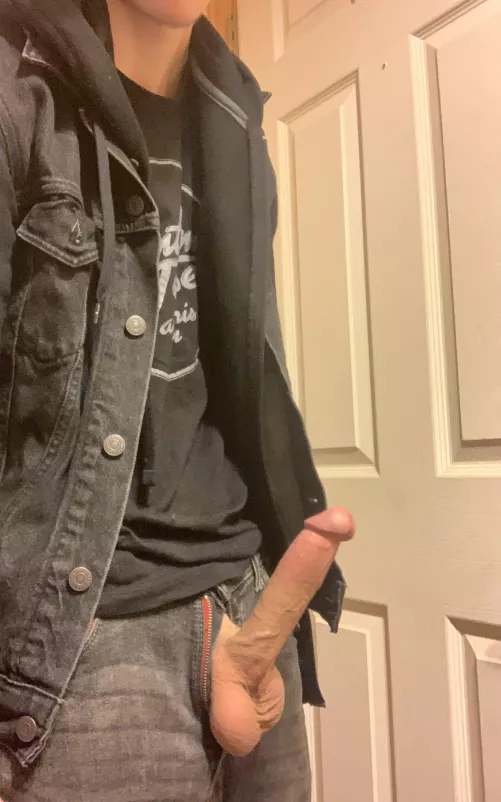 I came really hard like minutes after this photo was taken by AssociationLower2342