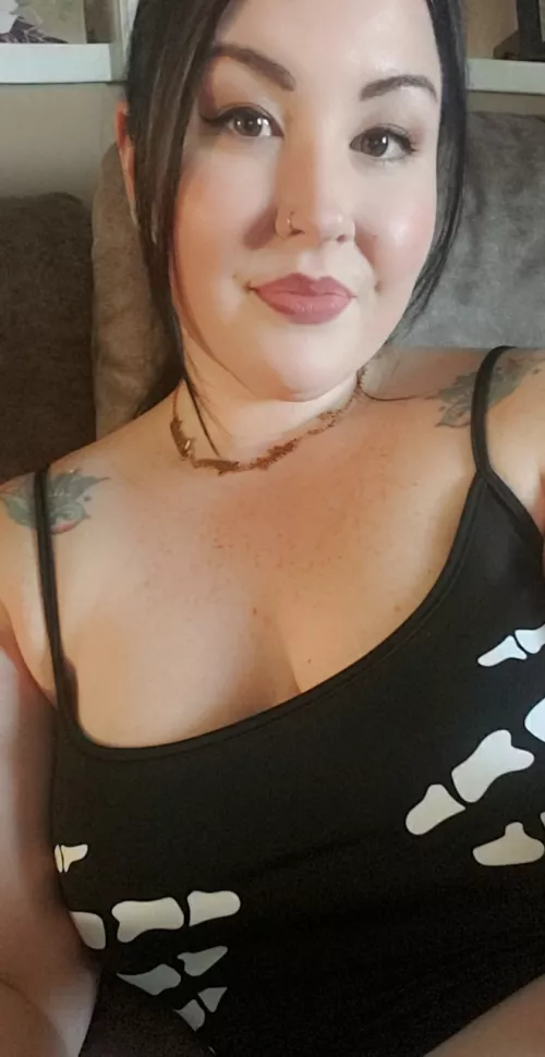 I can be a handful by bg20621