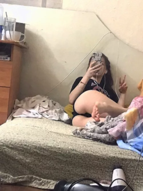 I can be your late night snack by Liquidationn