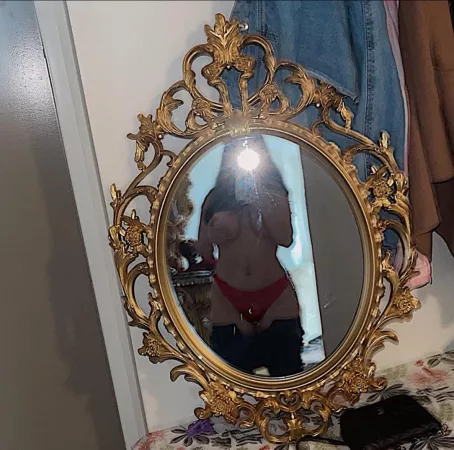 I can be your little secret slut, i wont tell your wife or gf🥰 by SnooHedgehogs9641