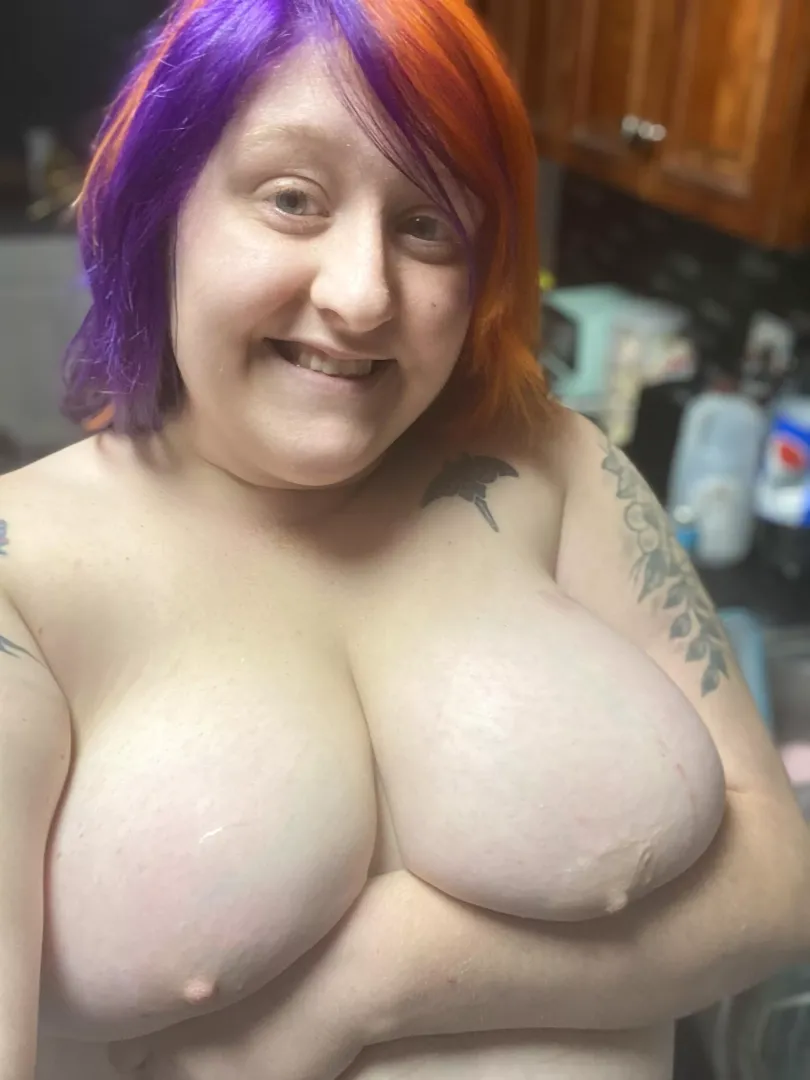 I can cure any blue balls posted by SolaG1998