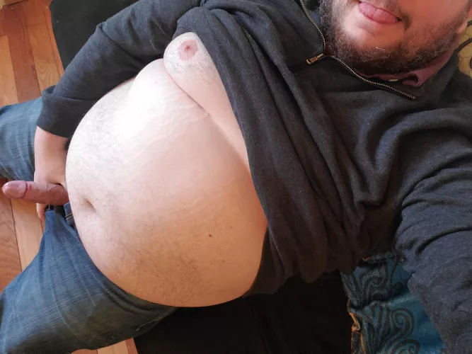 I can help keep you warm by ephtiel