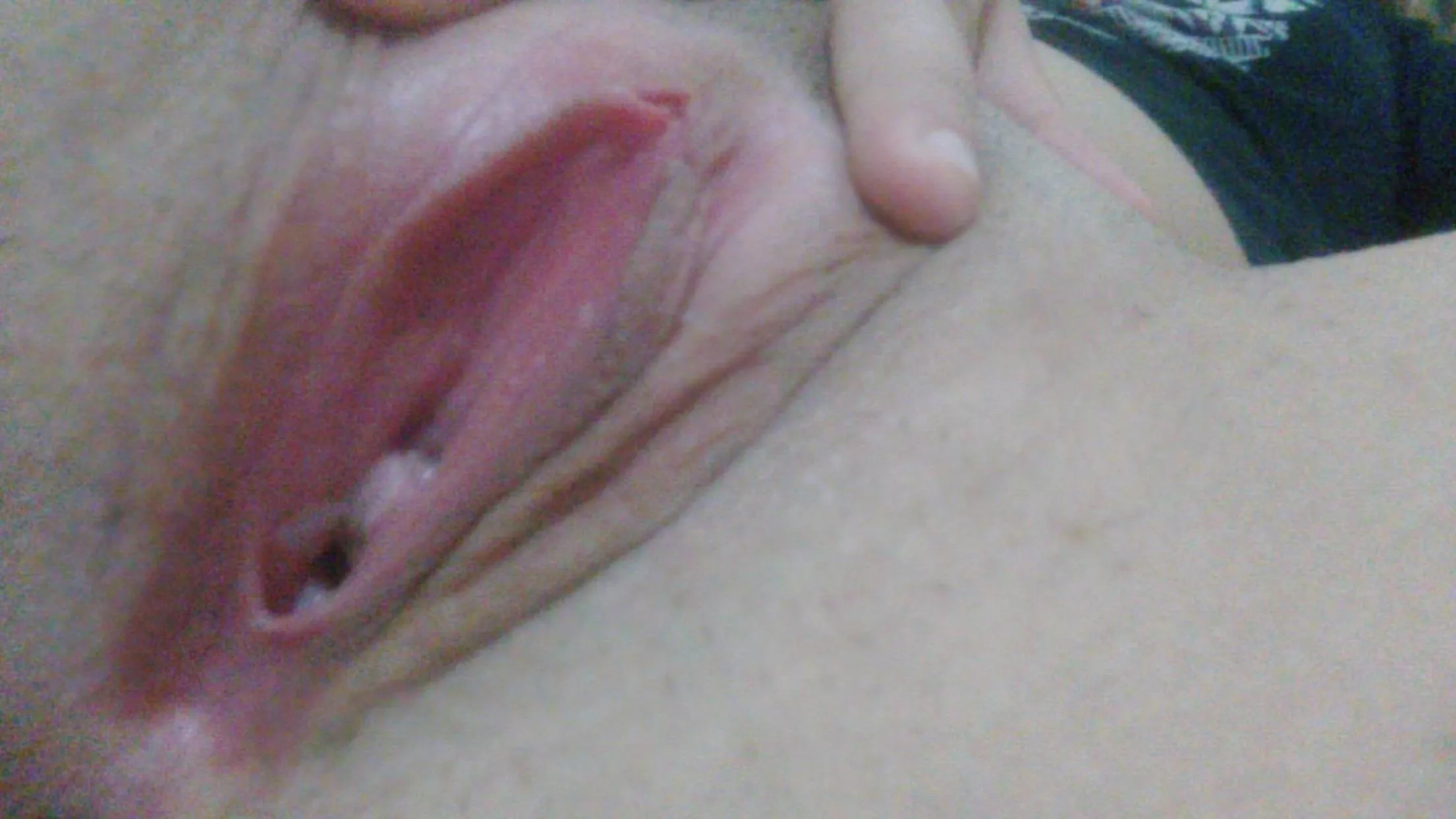 I can only get in 2 fingers right now 😊 posted by Hurricanedeer34