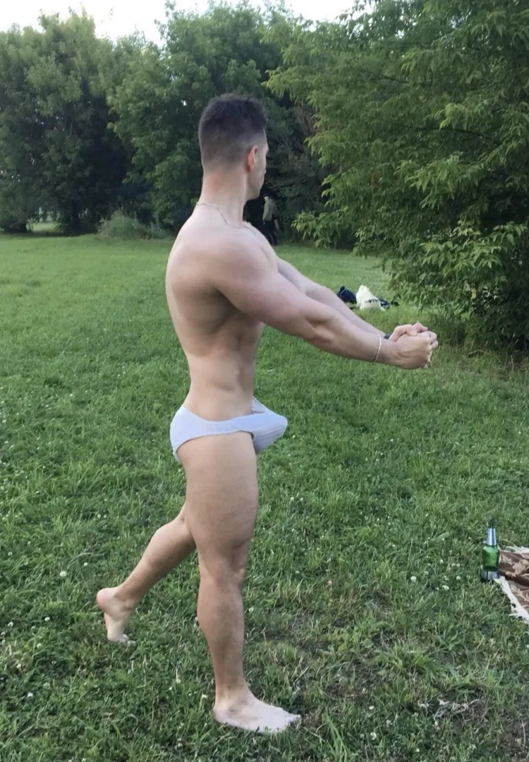 I can see where the tent is going up 😜 posted by barbanco07