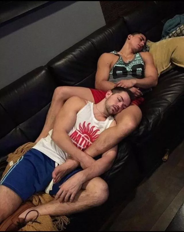 I can sleep on your leg bro ? posted by teenbasicboy95