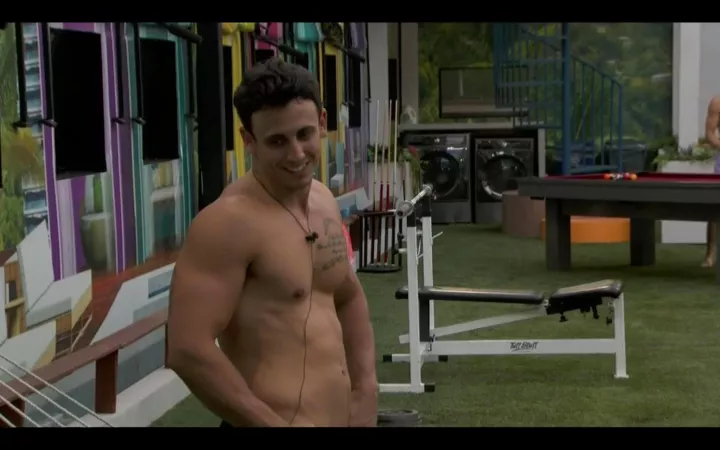 I can’t believe the lack of Brent content! He is too fine 😍 by Kanyssa