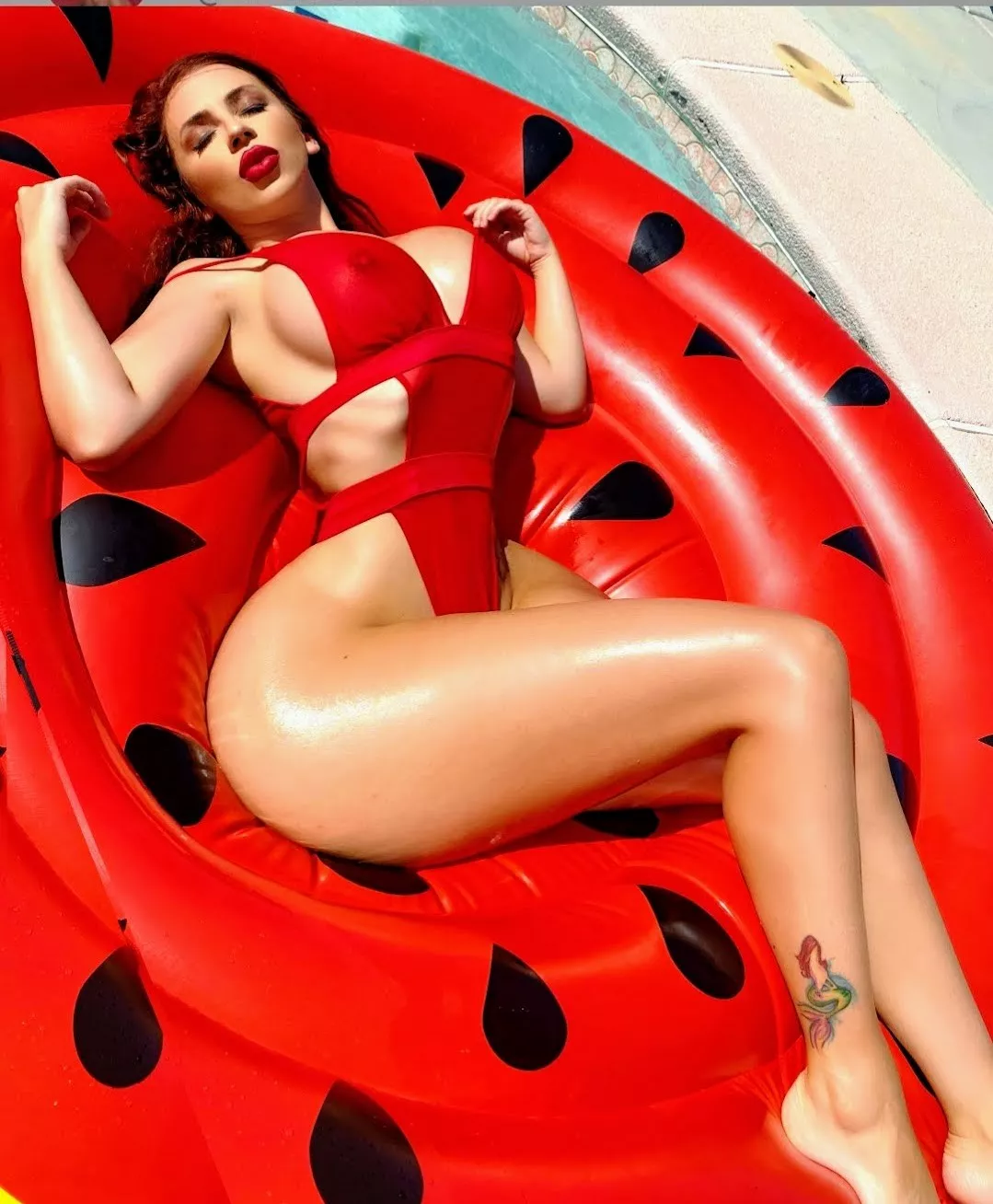 I can't get enough of Amanda ♥️ posted by BimboSimp