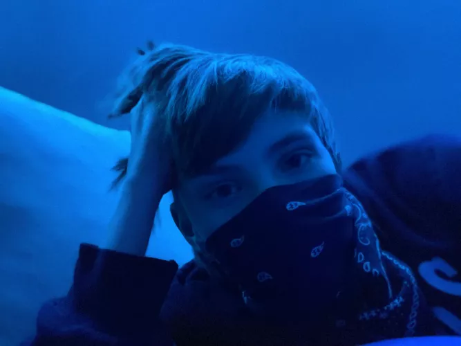 I can’t sleep can we cuddle by deadisthelord