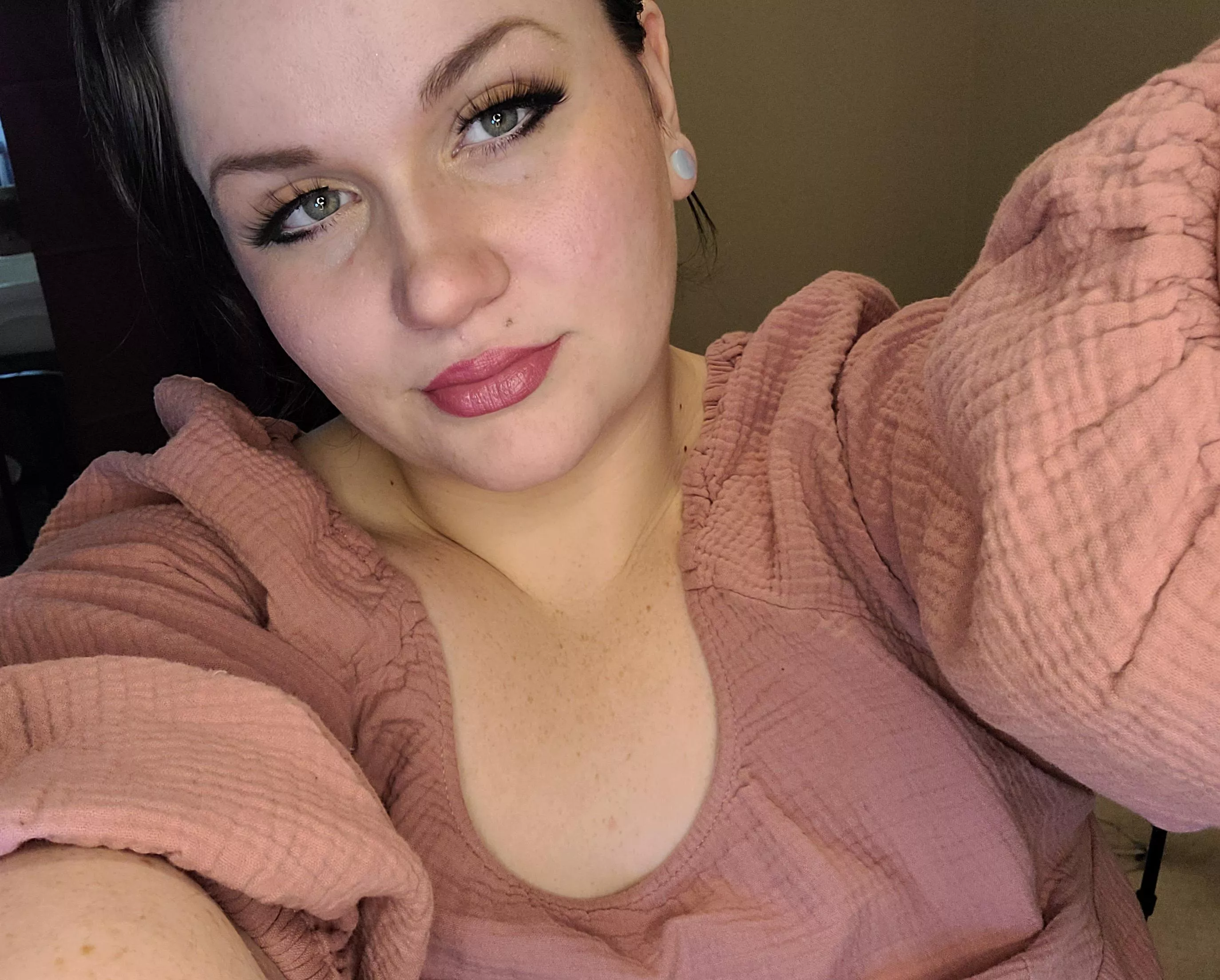 I can't wait for my freckles to get darker once the summer hits 😇 posted by bbwroxxxy