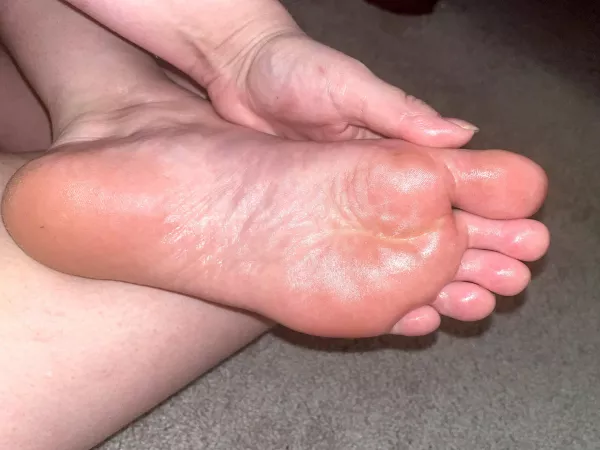 I cleaned the filthy feet, what do you think? 🤤 by FilthyFeett
