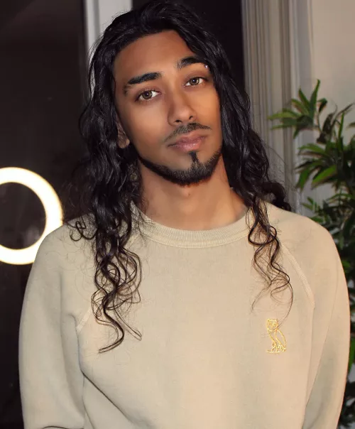 I could be pretty with my clothes on too 💜 by YoungNodachiDicc