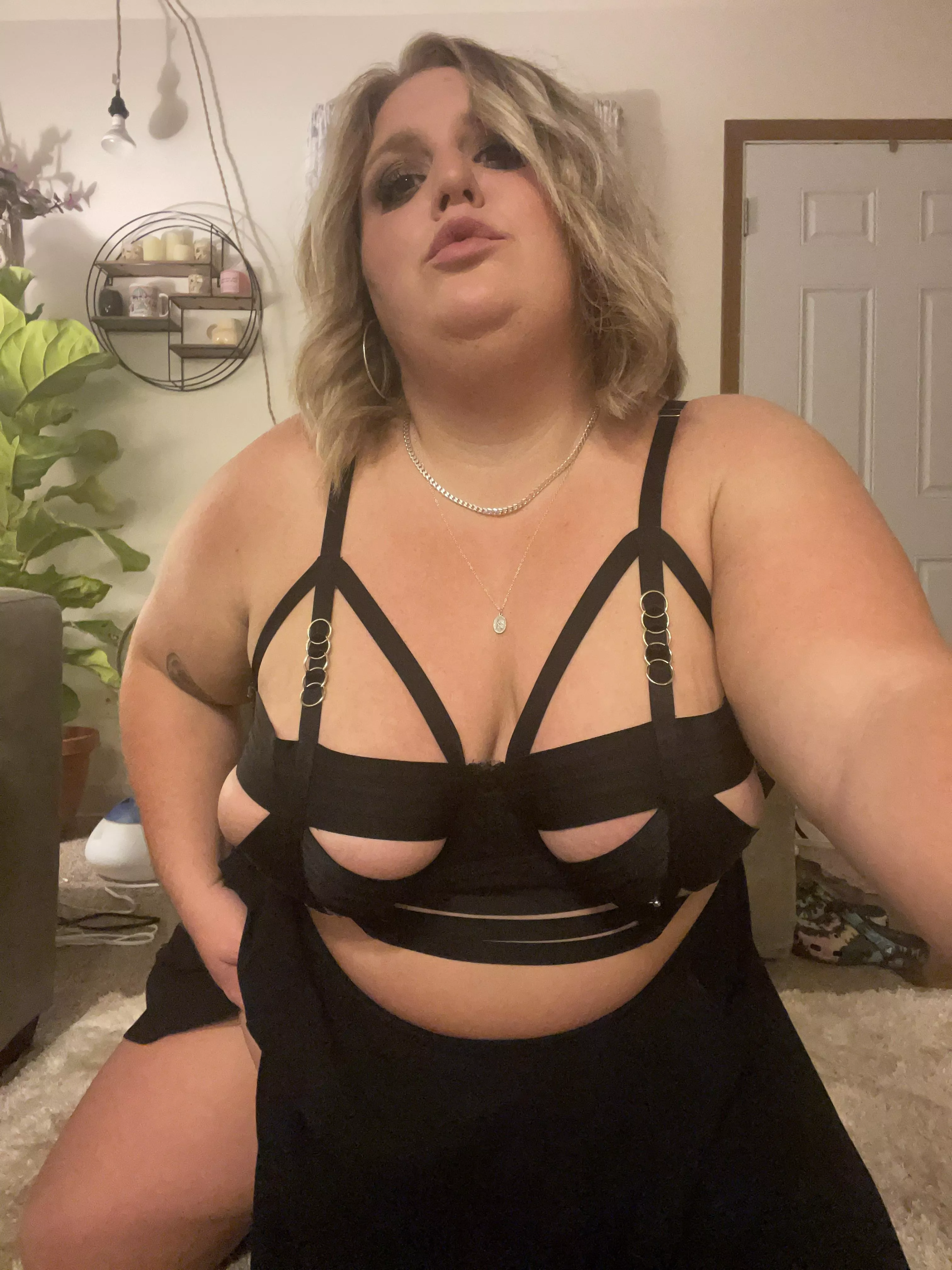 I could bring you so much pleasure🖤 posted by Former-Raccoon-9600