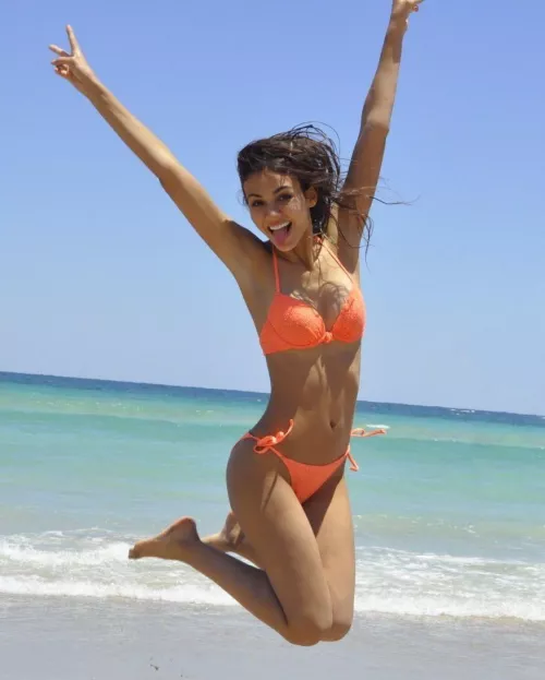 I could stare at Victoria Justice all day by throwayforyou