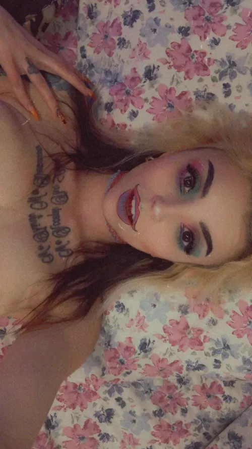 💄I couldn’t decide. Pink or blue. ;) by 1cenahater