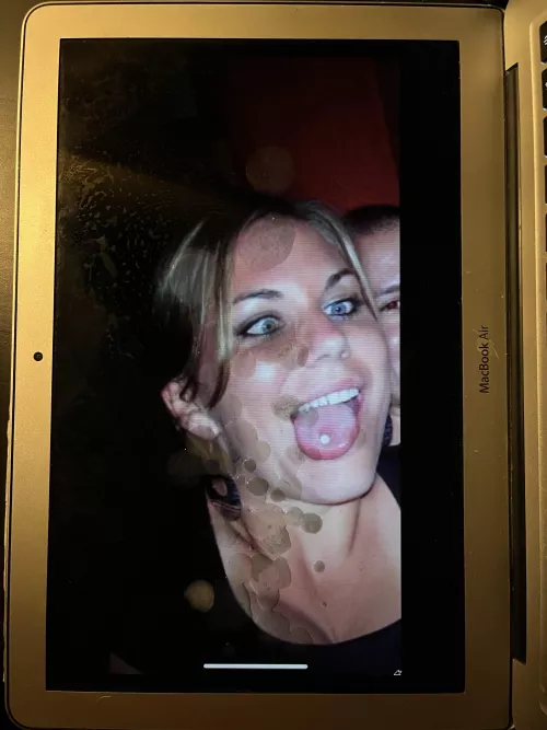 I couldn’t get enough of this redditors wife, I just had to cover her by Throw0117