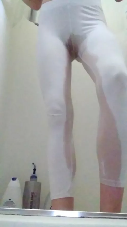 I couldn't hold it in anymore by seattleofgirlfan