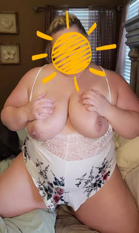 I crave your attention baby by curvymamasophie