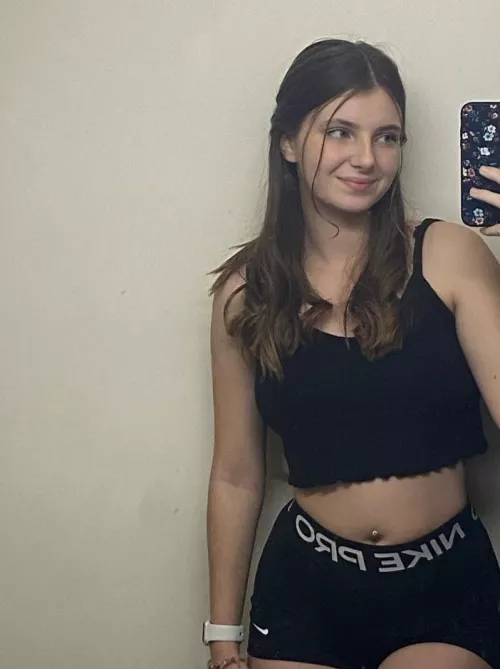 I Cut my hair 💇‍♀️ by Euphoric_Caroline