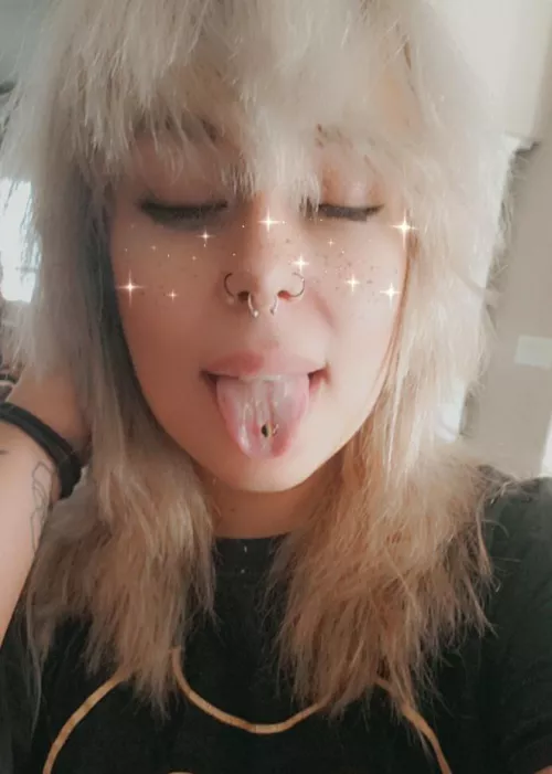 I decided to keep it this color for a couple weeks! 😘 by LittleMissSpookyBean