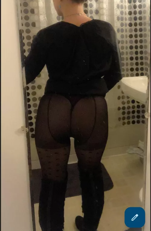 I decidided to stick with the color. Who wants to put a cock in me lol by NoSandwich4343